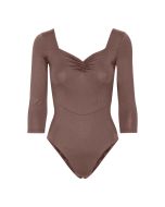 Brun dragt med ærmer fra Intermezzo