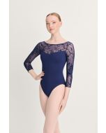 Marineblå dragt med blonder